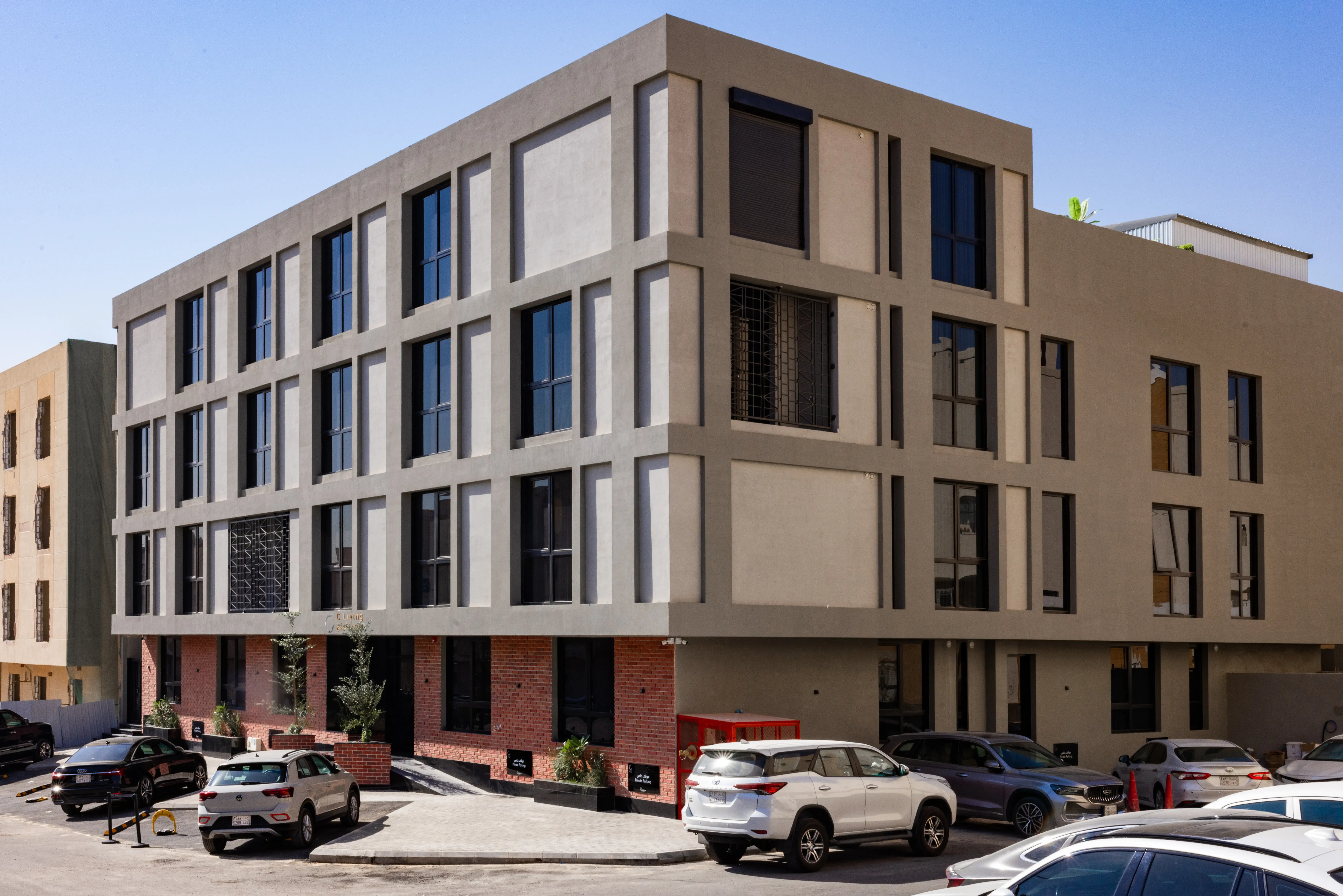 سي ليفينج 3 - الملقا